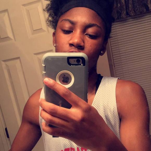 Meet your Posher, Aj