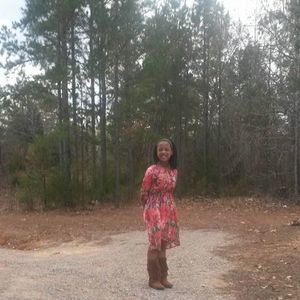 Meet your Posher, Rayana