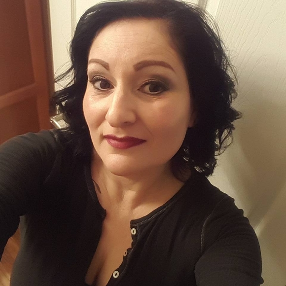 Meet your Posher, Carmen