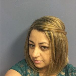 Meet your Posher, Evana