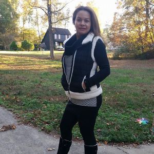 Meet your Posher, Nohemy