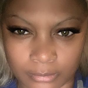 Meet your Posher, Maxx