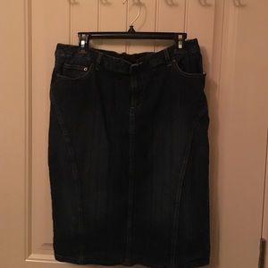 dark blue denim skirt
