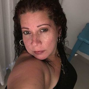 Meet your Posher, Iris