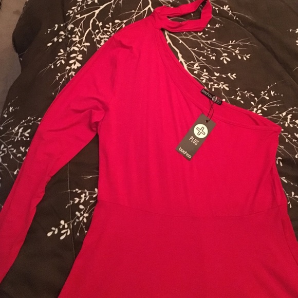 long sleeve cave man dress with choker