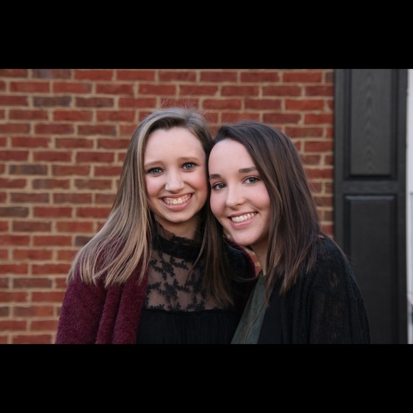 Meet your Posher, Caroline