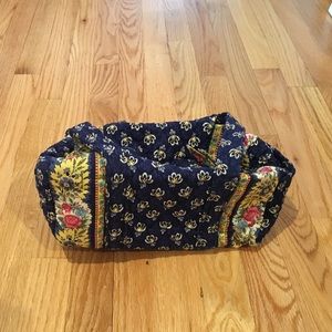 Vera Bradley small shoulder purse