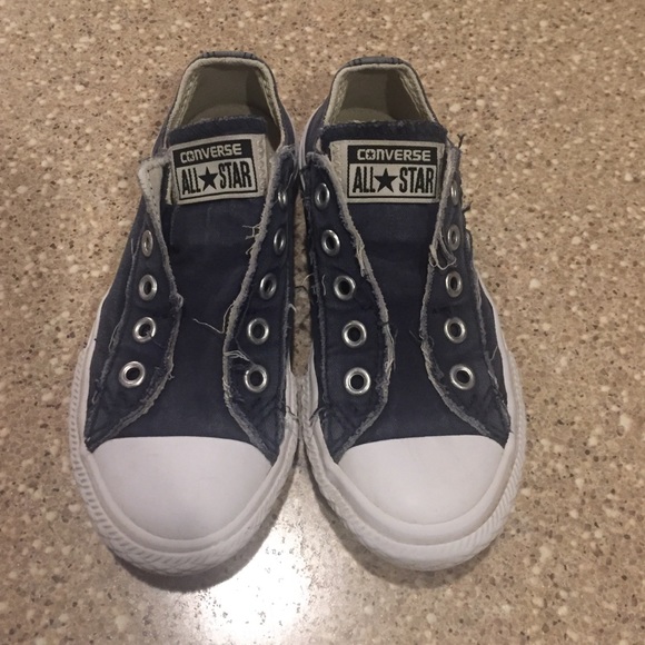 Boys size 11 converse.