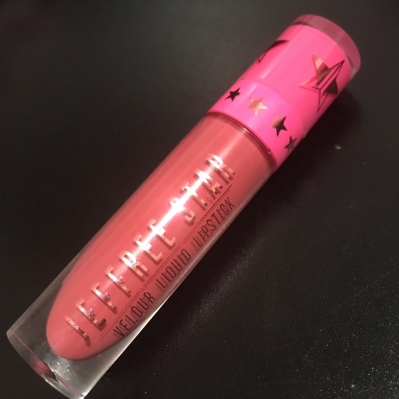 JEFFREE STAR Velour Liquid Lipstick in Rose Matter