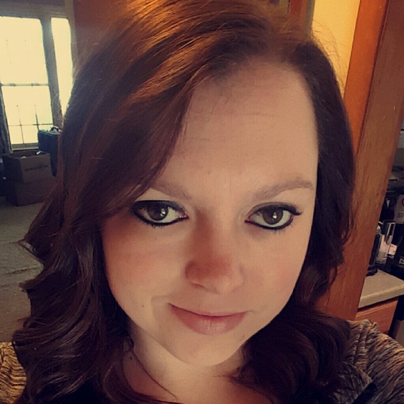 Meet your Posher, Kelsey