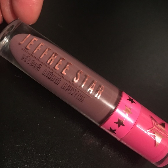 JEFFREE STAR Cosmetics Liquid Lipstick in Scorpio