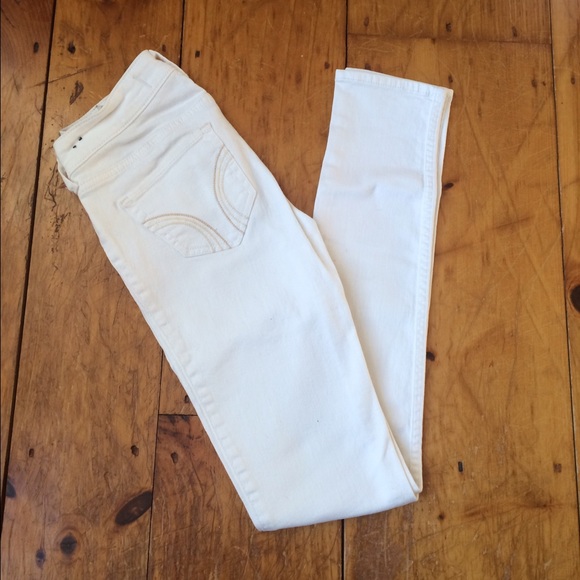 White super skinny jeans from Hollister