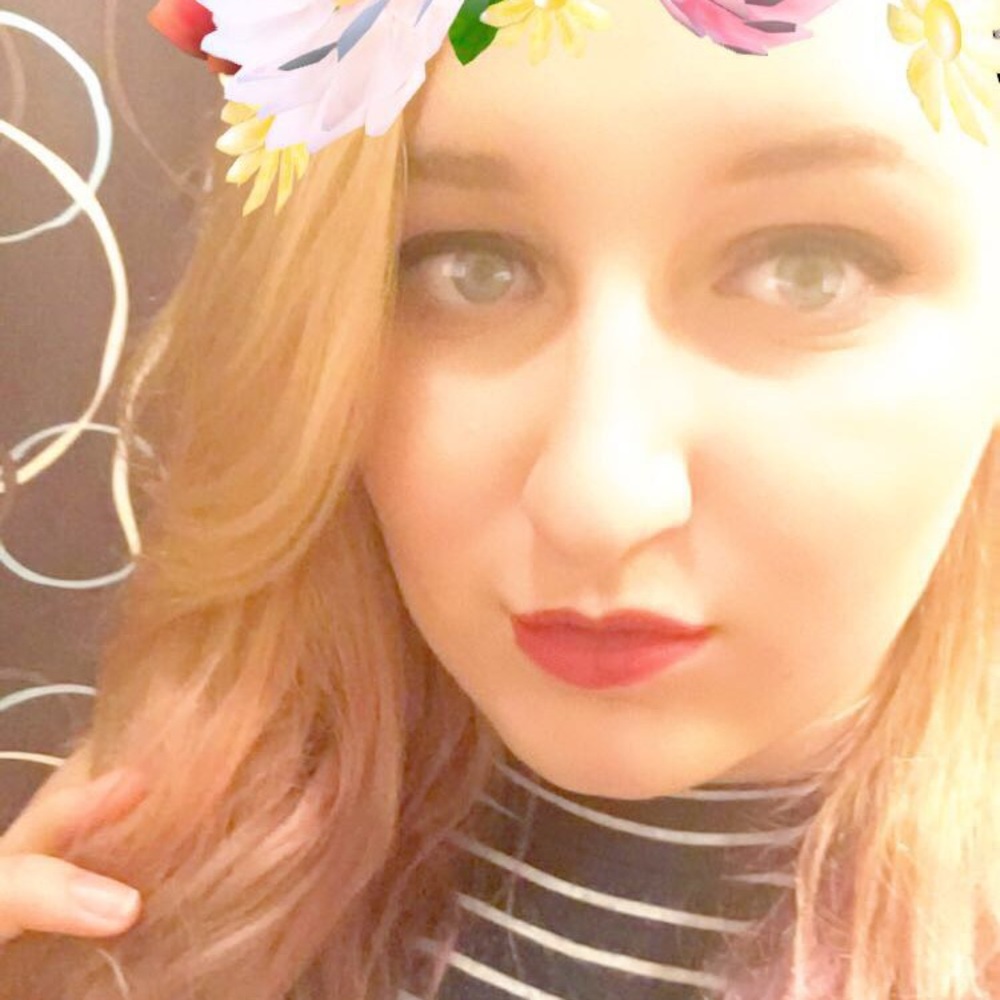 Meet your Posher, Emily