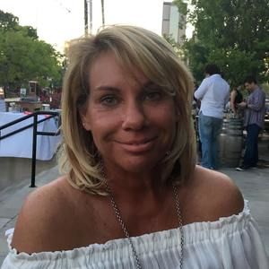 Meet your Posher, Lynn