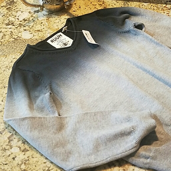 NEW Boys v-neck sweater