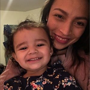 Meet your Posher, Loida