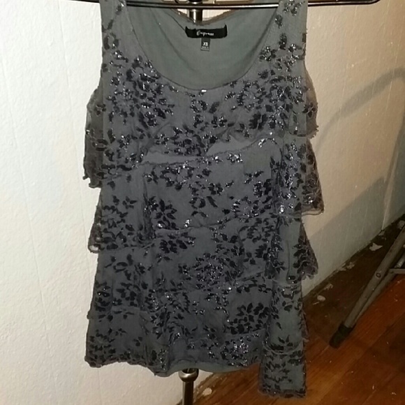 Ladies EXPRESS grey ruffled layer blouse bnwot - Picture 1 of 1