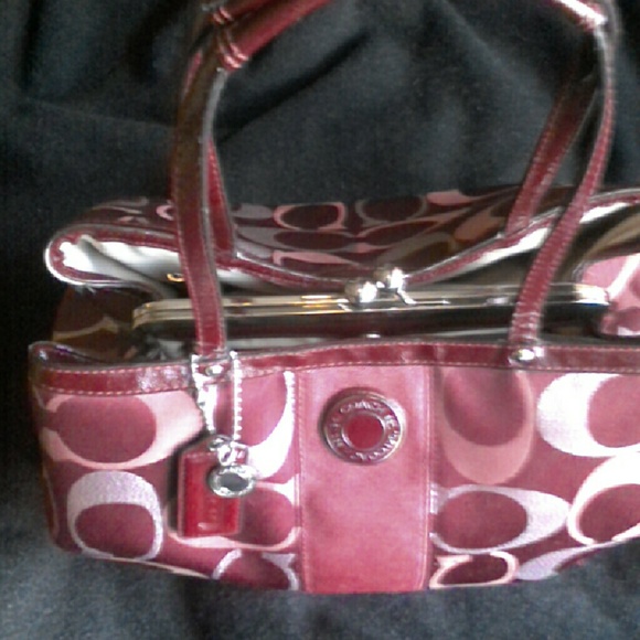 Gentle. Used coach 3 color.  Handbag