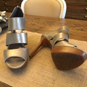 Women's Calvin Klein platform heels size 9.5