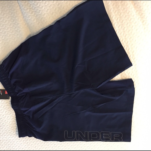 Men's Under Armour blue gym shorts - size medium