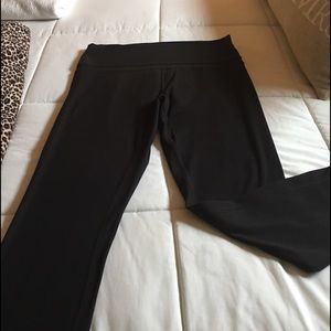 Lululemon 12 Align Crop Black