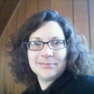 Meet your Posher, Loralee