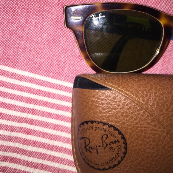 Ray•Ban Sunglasses - Picture 4 of 4