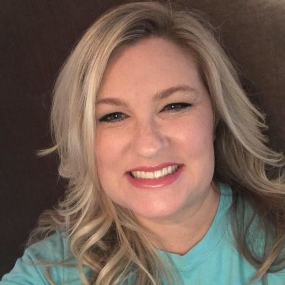 Meet your Posher, Brandy - Picture 1 of 1