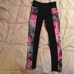 Athleta yoga pants