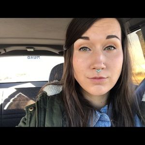 Meet your Posher, Layna