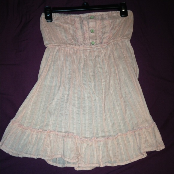 sleeveless blouse