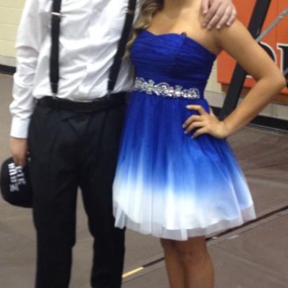 Party/Homecoming dress