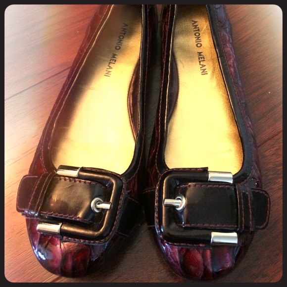 Antonio Melanie size 7 burgundy flats