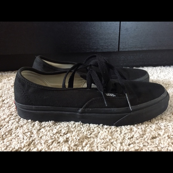 BLACK VANS WOMENS 6 MENS 4.5