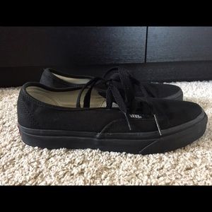 BLACK VANS WOMENS 6 MENS 4.5