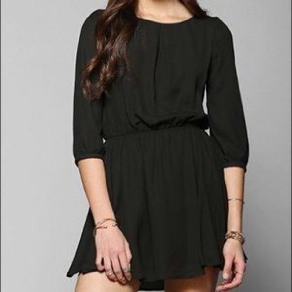 Lucca Couture Black Paneled 3/4 Sleeve Dress