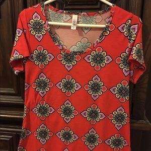 Lularoe Classic Tee - XS