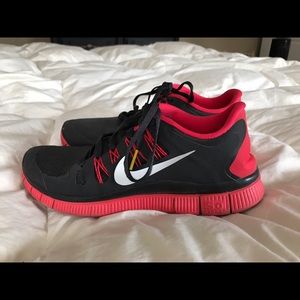 NIKE Live Strong Edition 5.0 Free Runs