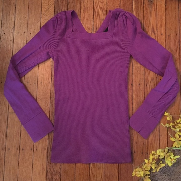Victoria's Secret Moda International Sweater