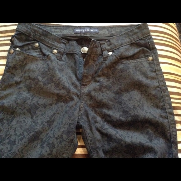 Pants - Picture 3 of 4