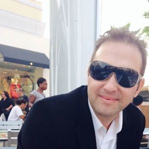 Meet your Posher, Adil