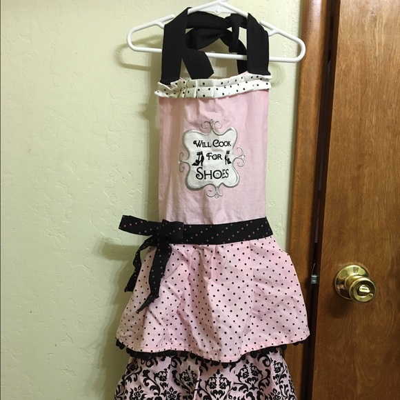 Little girls cooking apron
