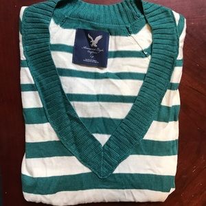 American Eagle teal/white long-sleeved top