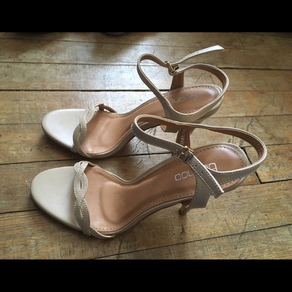 Brand new high heels *NEVER WORN*