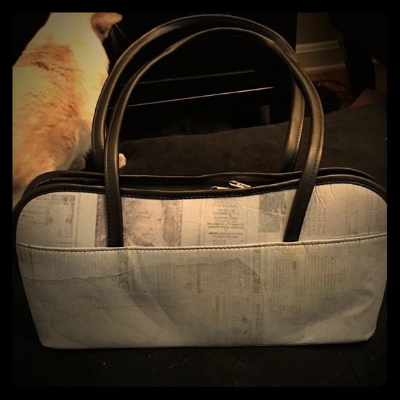 Conserve Brand Recycled Newspaper/Plastic Purse