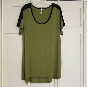 Lularoe Classic Tee XL