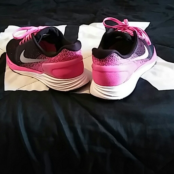 Nike 6.5y - Picture 3 of 4