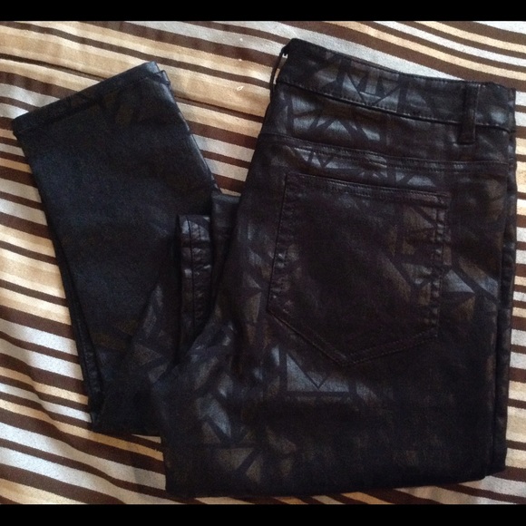 Black pants, stretchy, 66% cotton, 31% polyester.