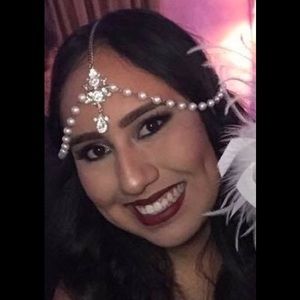 Meet your Posher, Alejandra