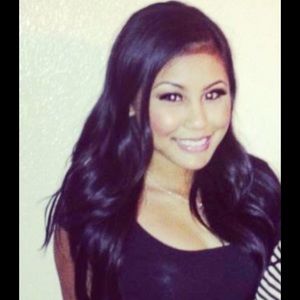 Meet your Posher, Stephanie